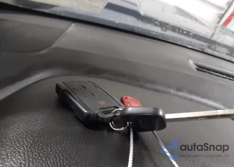 2018 Chevrolet Silverado 1500 1Lt from USA, damaged, VIN 1GCVKREC7JZ101251